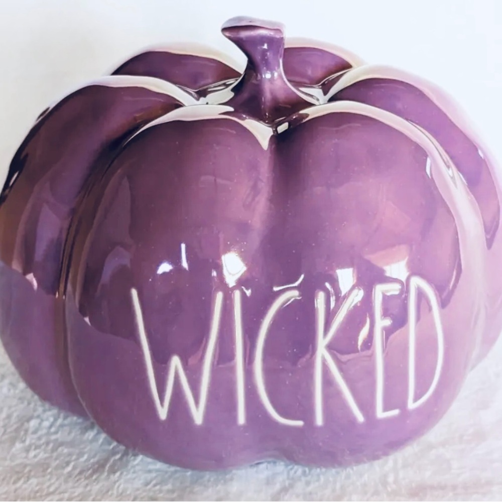 NEW orig Rae Dunn Halloween Purple iridescent luster purple pumpkin aprox 9” W